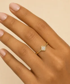 Anillo  Liso Trébol Con Circone